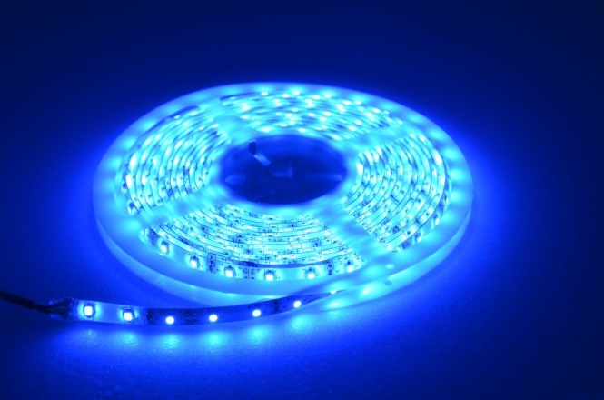 LED-Lichtband 110 Lumen Gleichstrom 12-14,8V DC Blau 24W dimmbar 